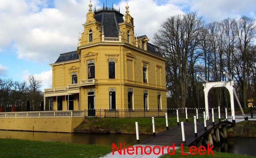 De Riekhoff Villa Een-West Екстериор снимка